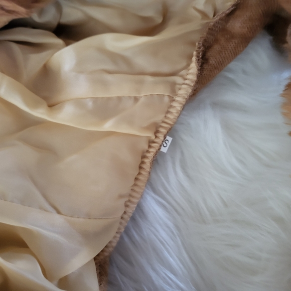 Lil' Lion Costume 🦁 - Picture 8 of 13